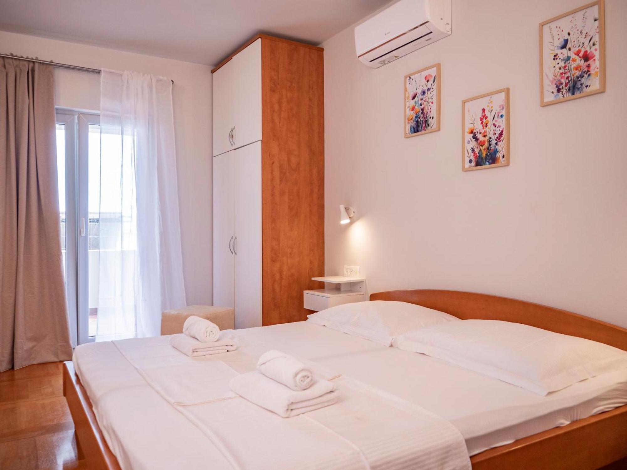 Apartment Jelka- Center Of Hvar Town Buitenkant foto
